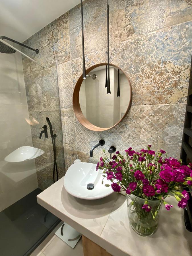 Aravel Suites Vratislav Exteriér fotografie